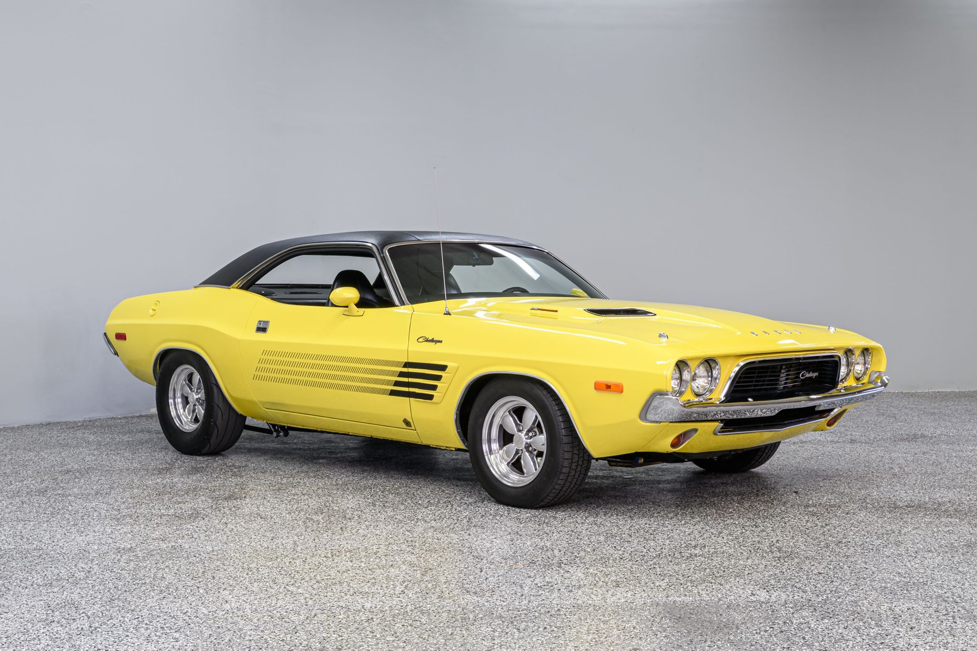 1973 Dodge Challenger - Image 4