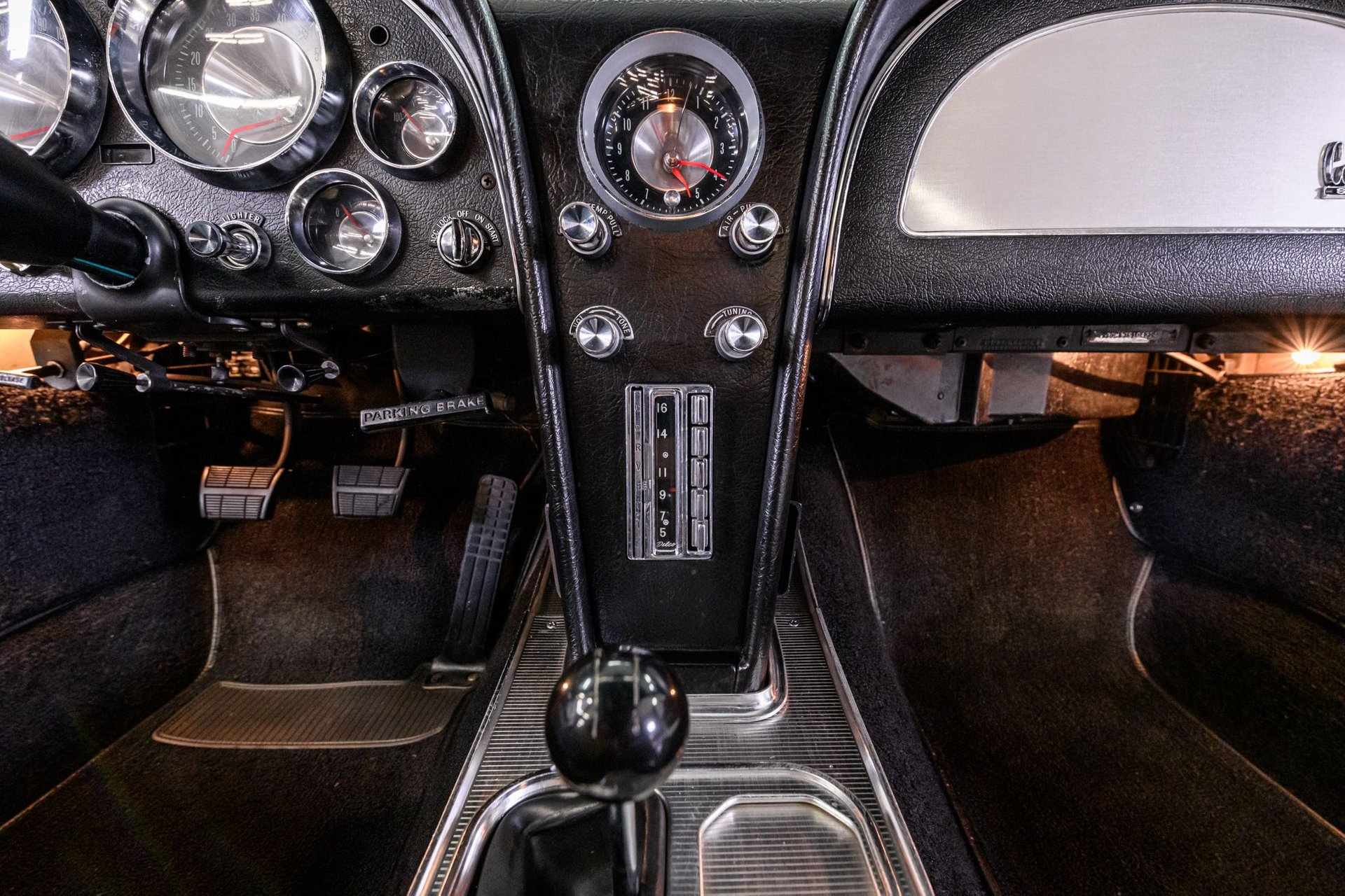 1963 Chevrolet Corvette - Image 11