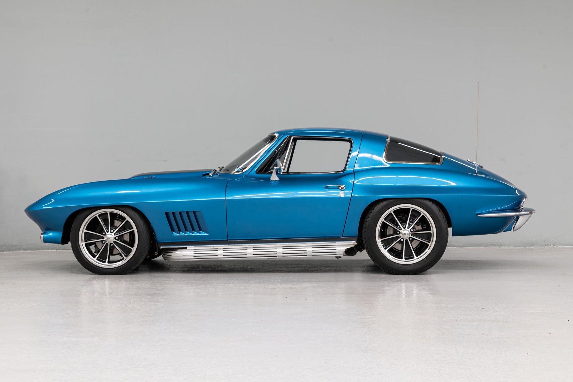 1967 Chevrolet Corvette - Image 2