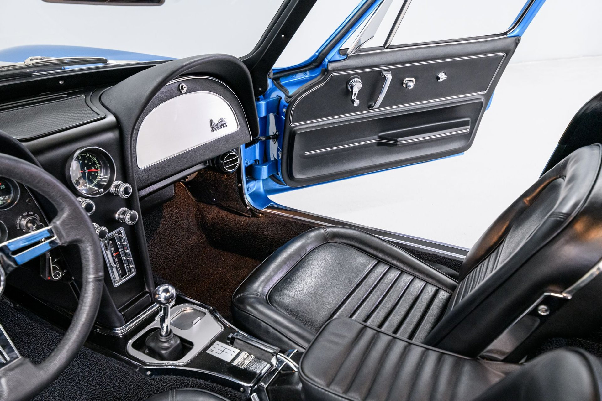 1967 Chevrolet Corvette - Image 9