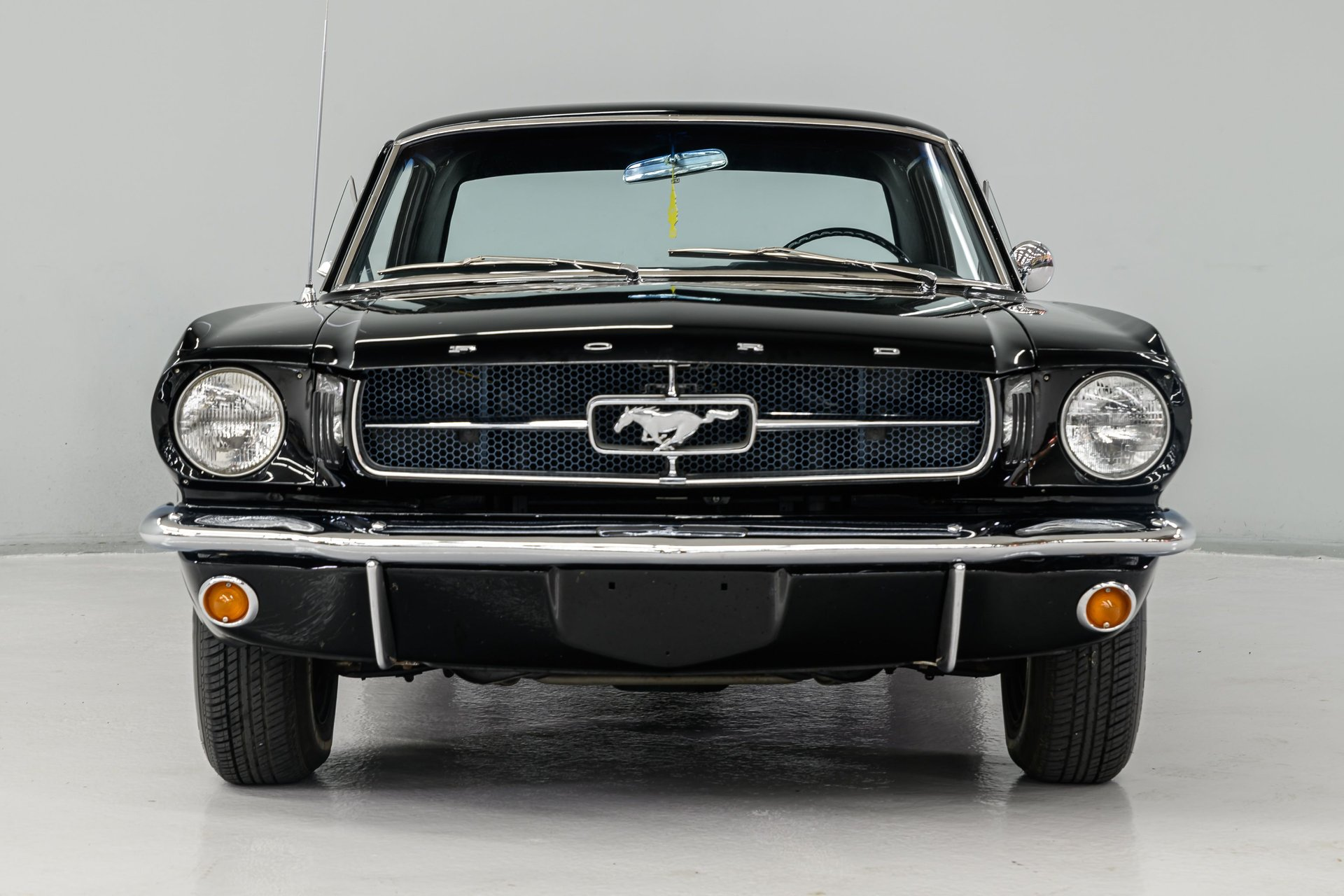 1965 Ford Mustang - Image 4