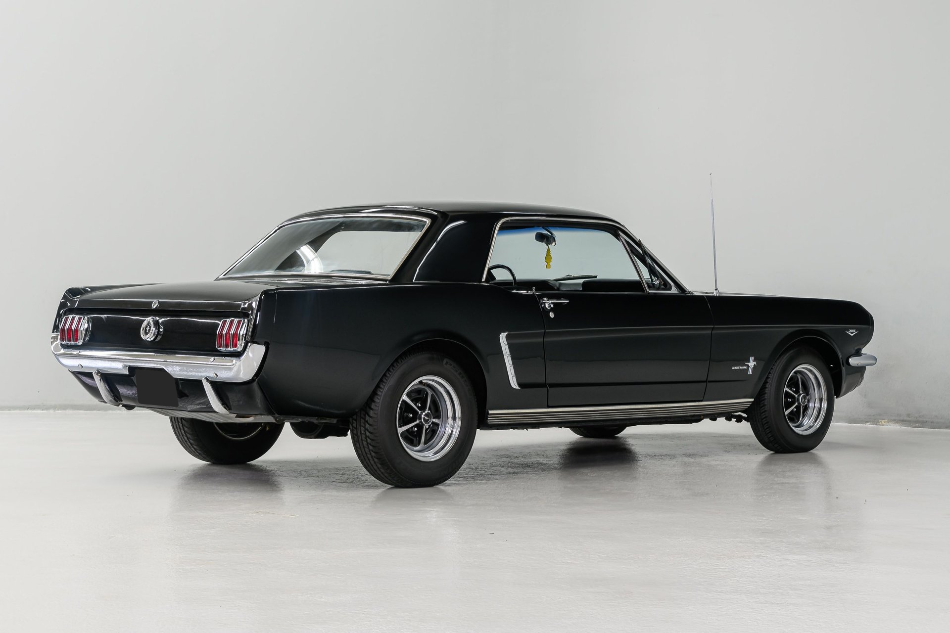 1965 Ford Mustang - Image 6