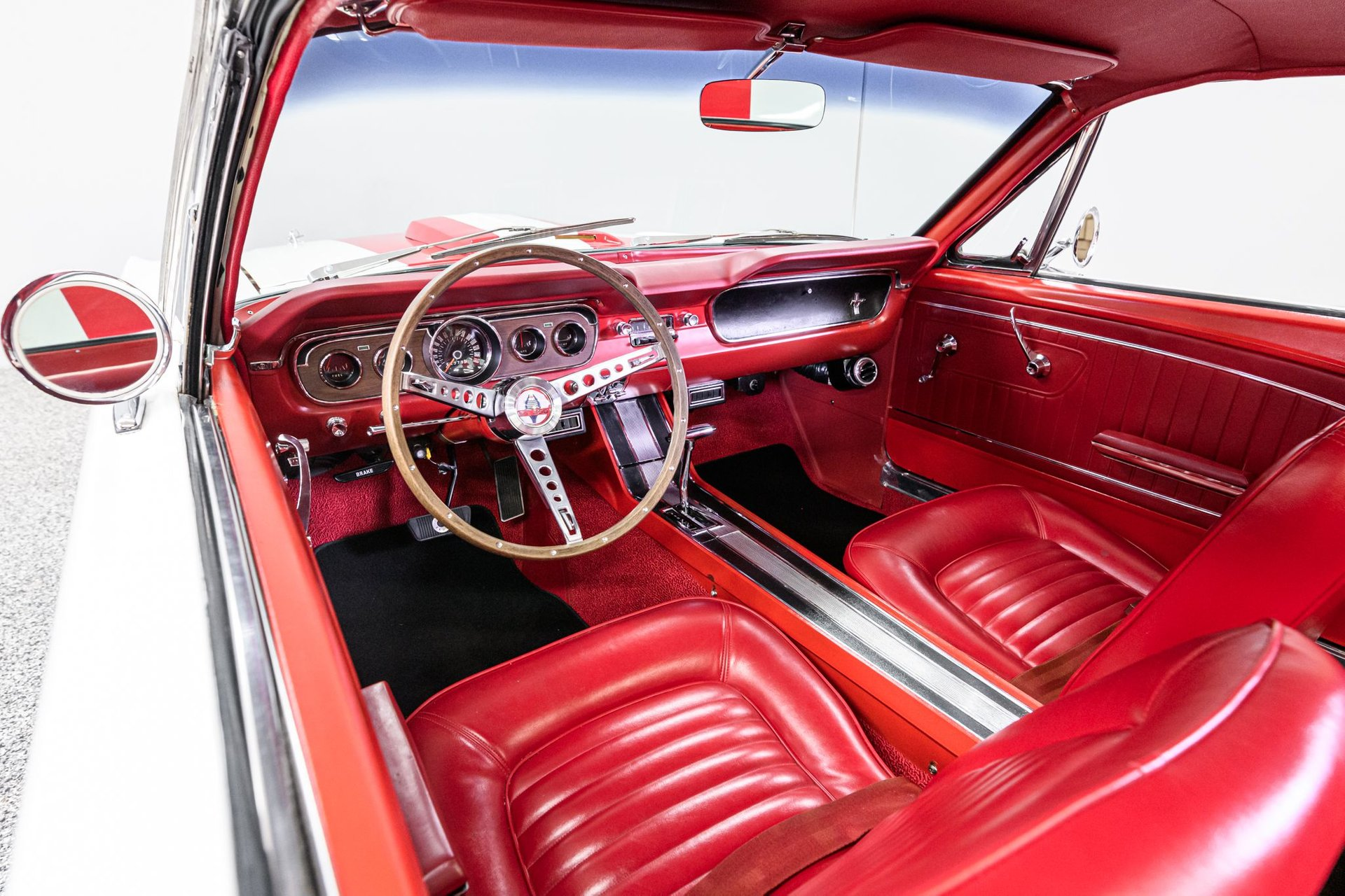 1965 Ford Mustang - Image 5