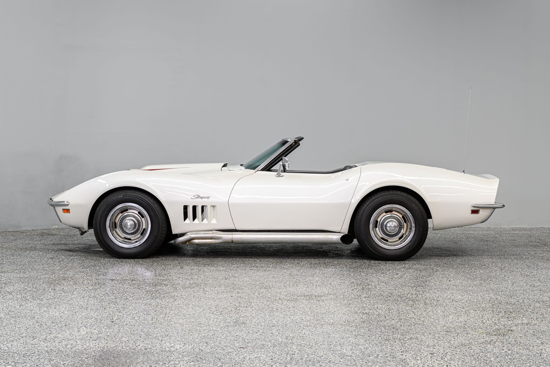 1969 Chevrolet Corvette - Image 2
